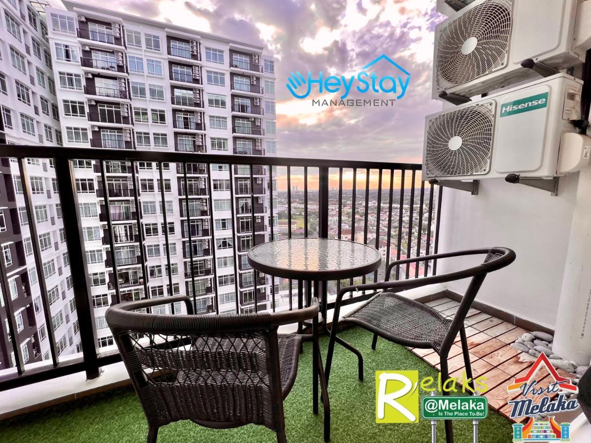 Novo 8 Residence Bachang By Heystay Management Kampong Tambak Εξωτερικό φωτογραφία