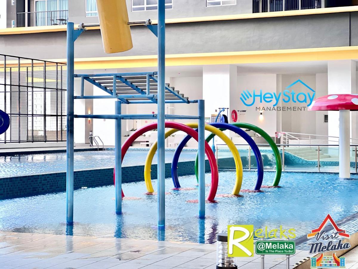 Novo 8 Residence Bachang By Heystay Management Kampong Tambak Εξωτερικό φωτογραφία