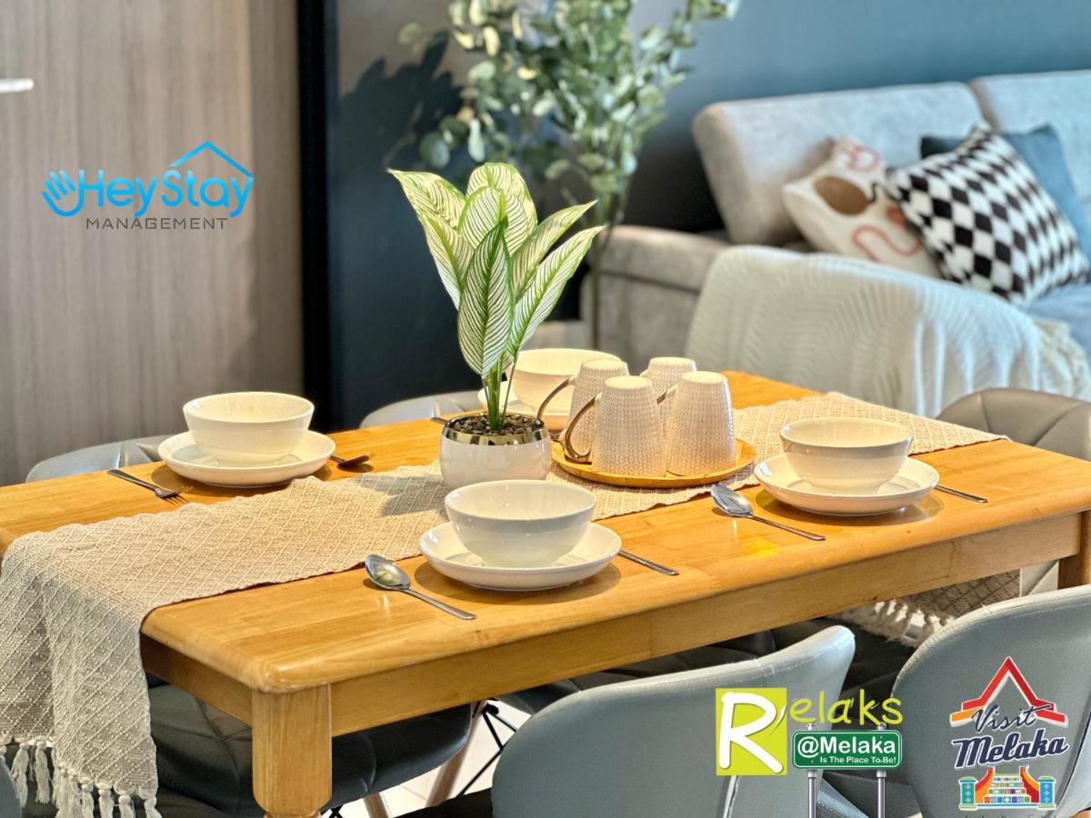 Novo 8 Residence Bachang By Heystay Management Kampong Tambak Εξωτερικό φωτογραφία