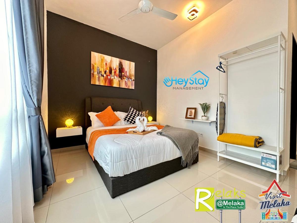 Novo 8 Residence Bachang By Heystay Management Kampong Tambak Εξωτερικό φωτογραφία