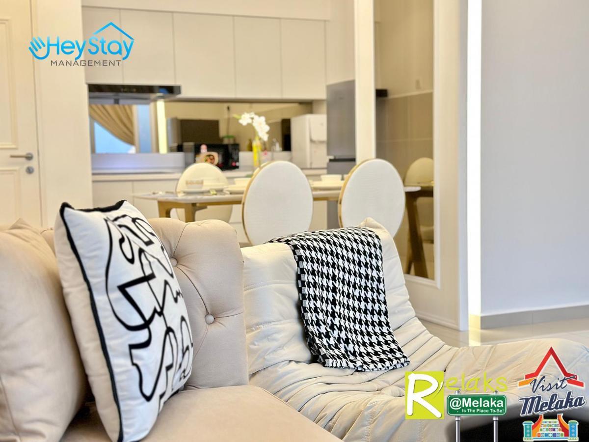 Novo 8 Residence Bachang By Heystay Management Kampong Tambak Εξωτερικό φωτογραφία