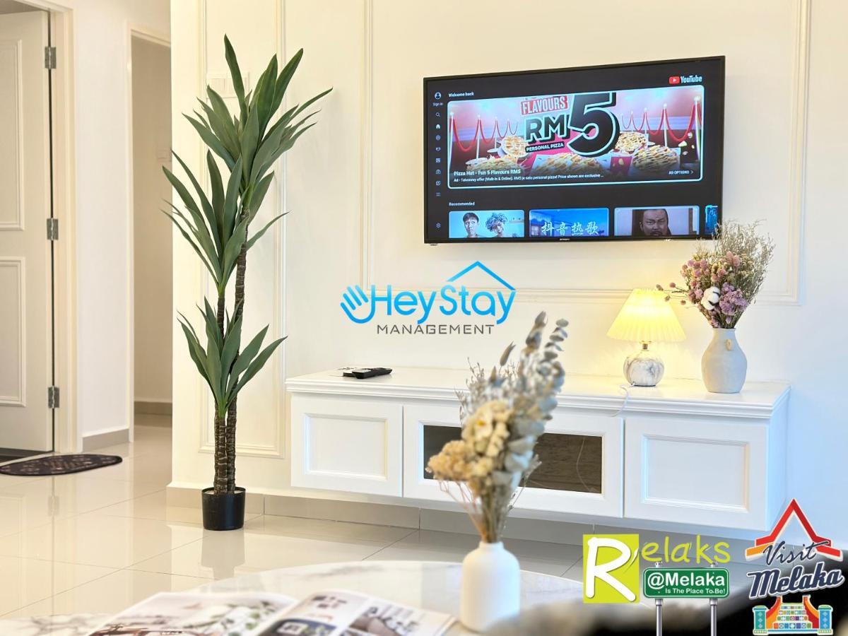 Novo 8 Residence Bachang By Heystay Management Kampong Tambak Εξωτερικό φωτογραφία